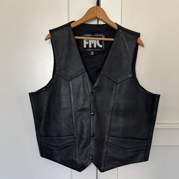 FMC Vest Men’s Size 46 Black Leather Biker Motorcycle Riding Grunge NWOT - Picture 1 of 12